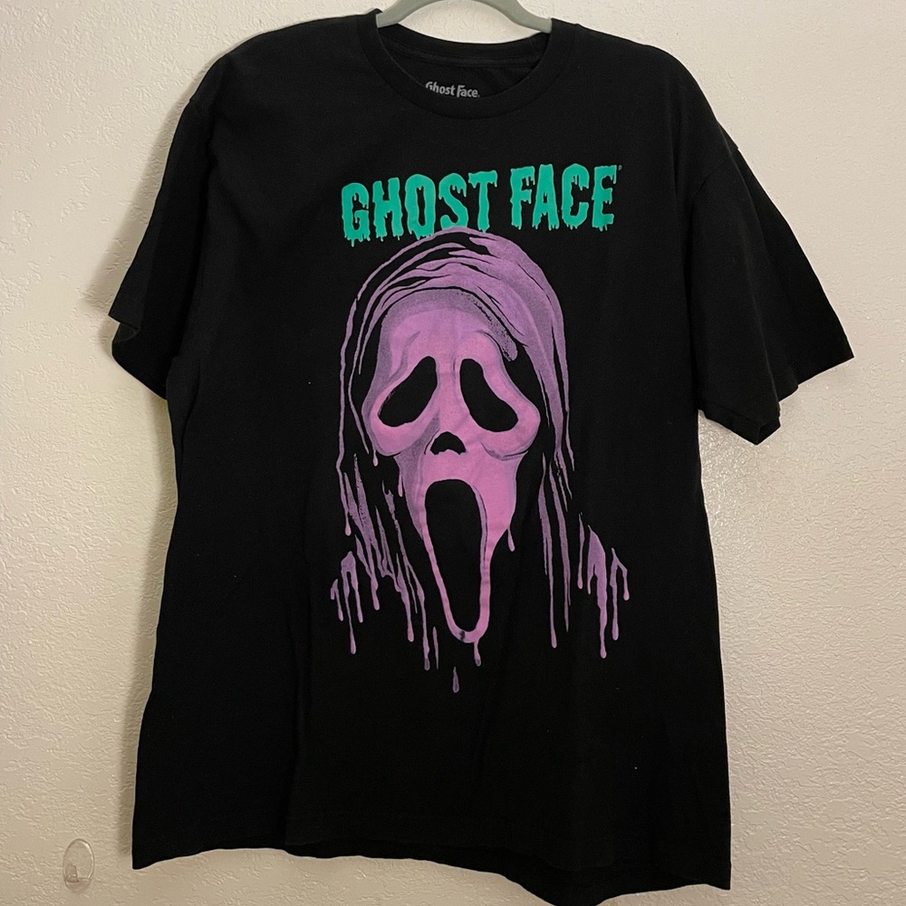 $14 OR 4 $14 items for $40 SALE Ghost Face Men’s Black graphic crew neck T-Shirt